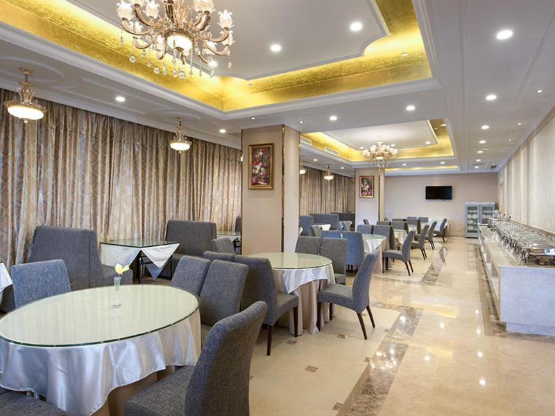维也纳酒店广州白云机场空港店 外观 照片